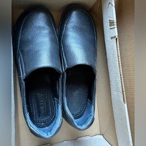Born slip on shoes